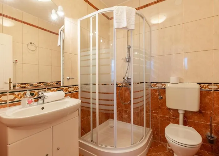 Egyuett A Csalad By Bltn Apartament Siófok